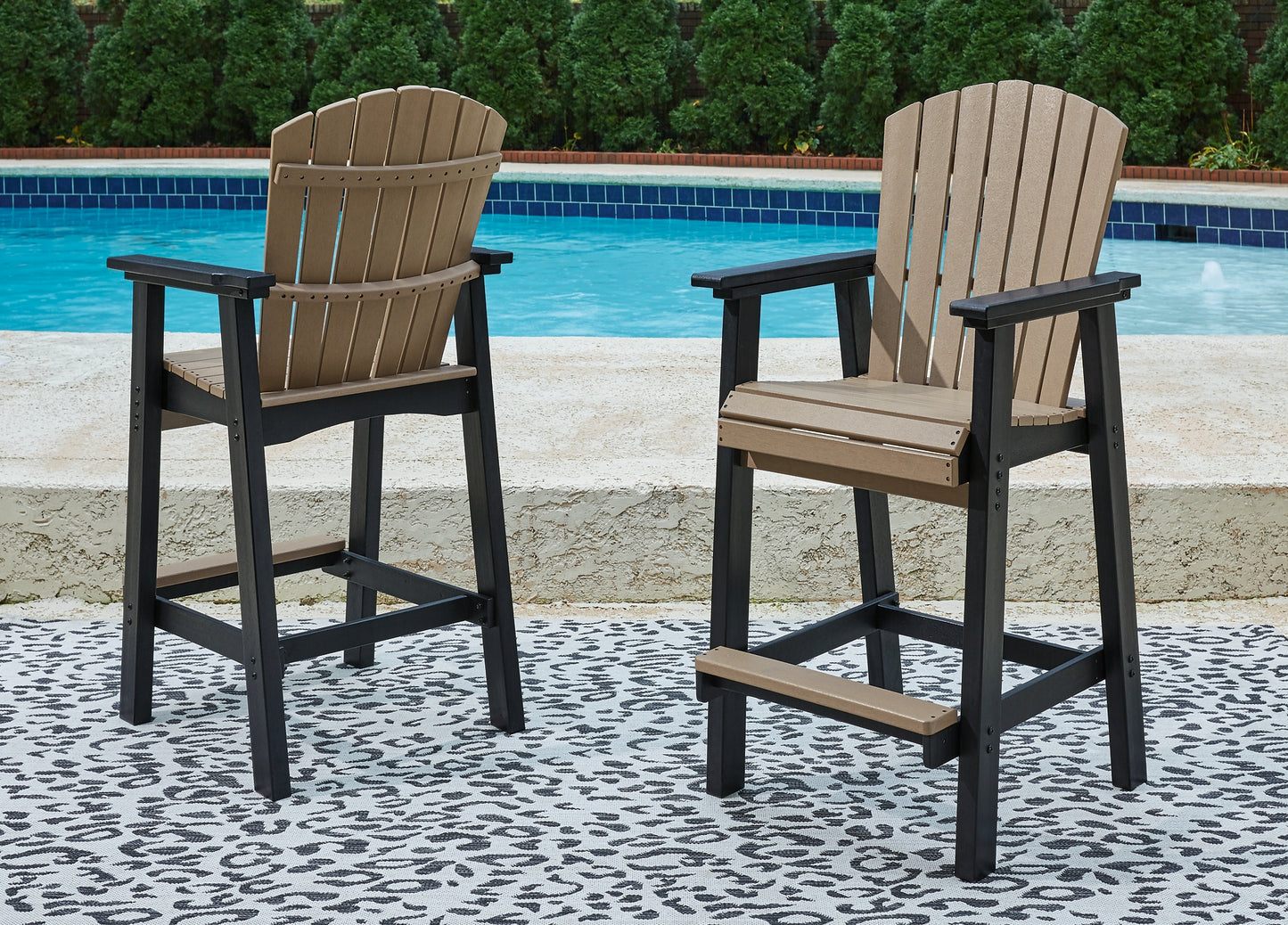 Fairen Trail Outdoor Bar Table and 2 Barstools